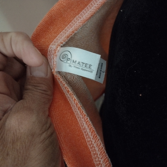 Set of 2 off Shoulder Sweatshirts/ SZ L/ New No tags - Picture 6 of 14